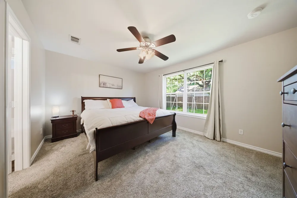 402 Robertson Street Collinsville, TX 76233