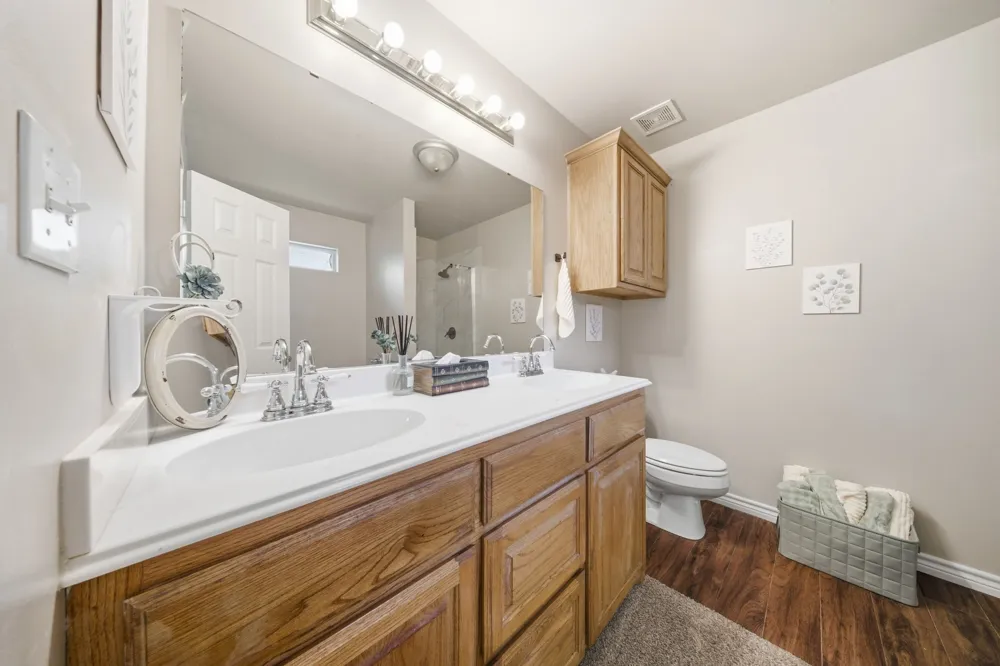 402 Robertson Street Collinsville, TX 76233