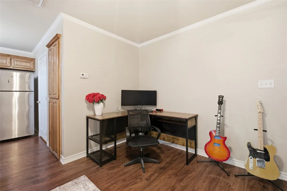 402 Robertson Street Collinsville, TX 76233