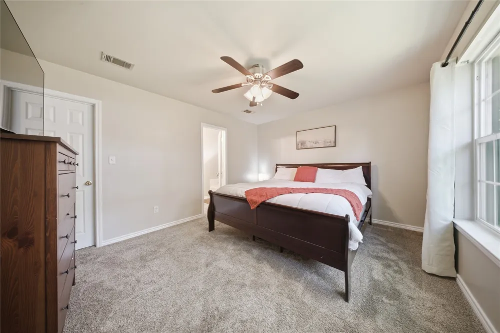 402 Robertson Street Collinsville, TX 76233
