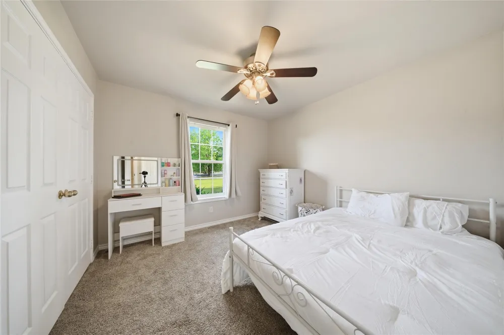 402 Robertson Street Collinsville, TX 76233
