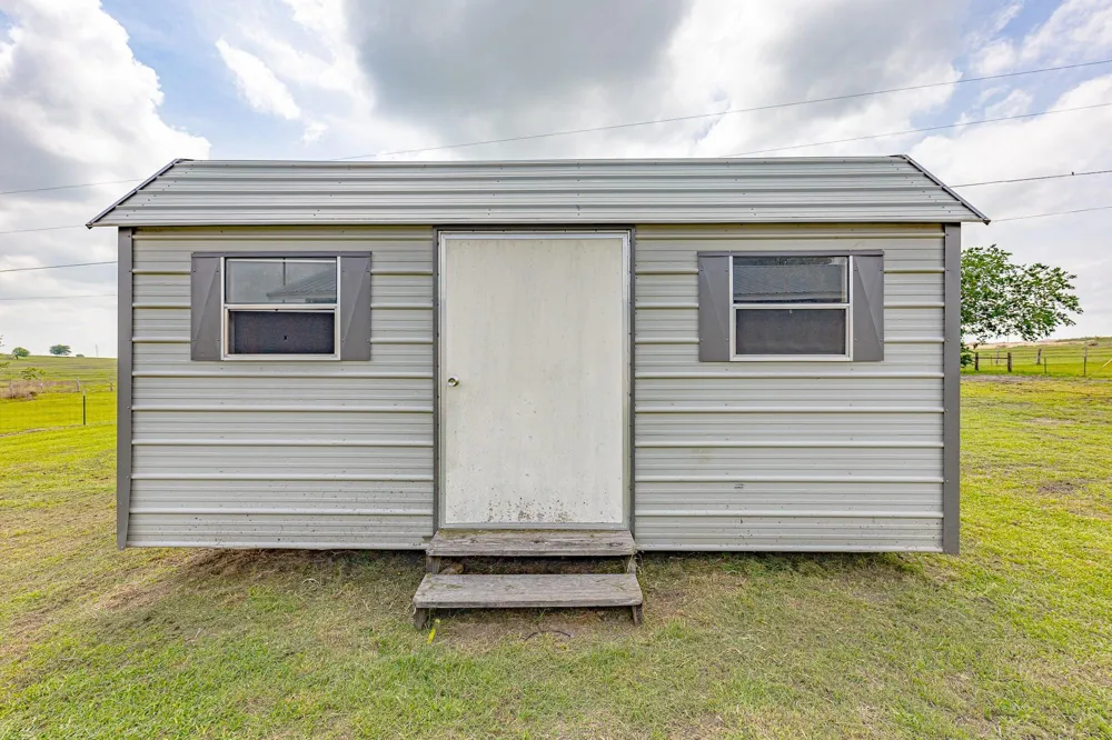 3300 State Highway 95 S Shiner, TX 77984