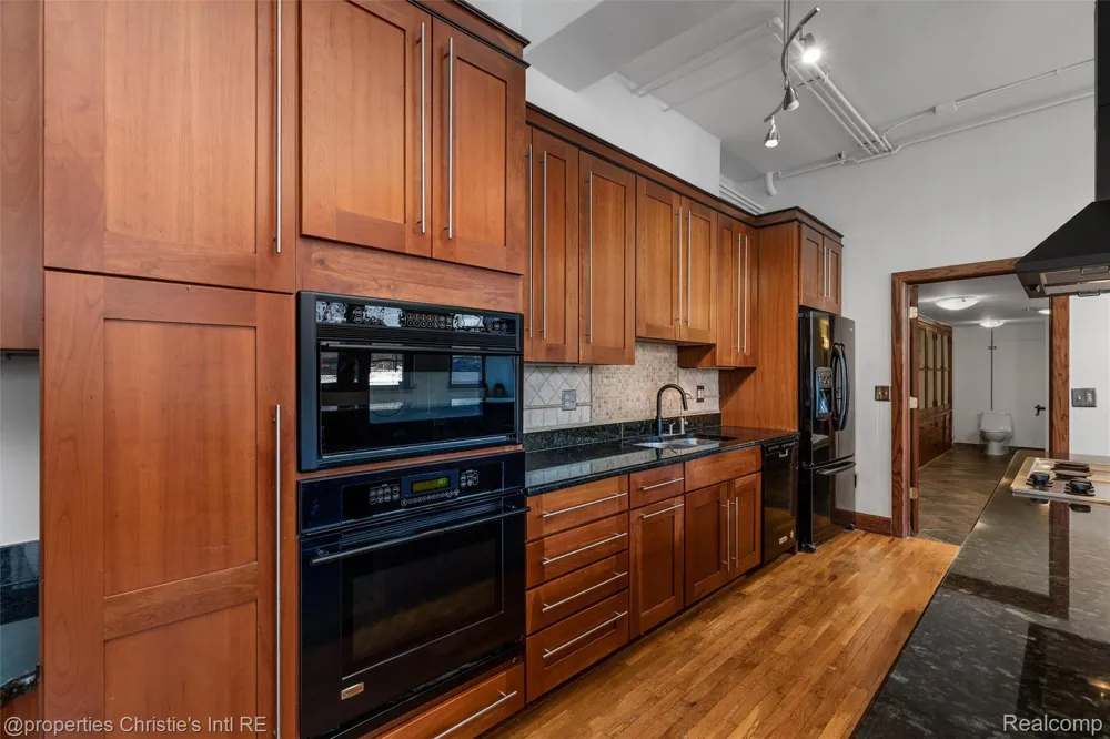1395 Antietam Avenue #39 Detroit City, MI 48207
