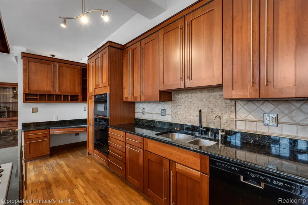 1395 Antietam Avenue #39 Detroit City, MI 48207