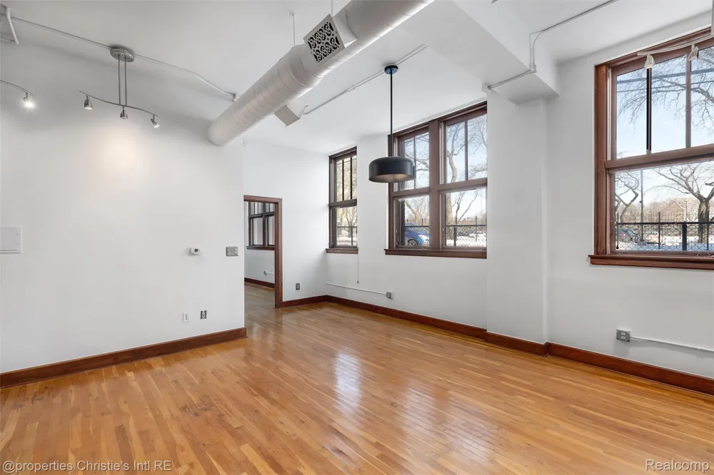 1395 Antietam Avenue #39 Detroit City, MI 48207