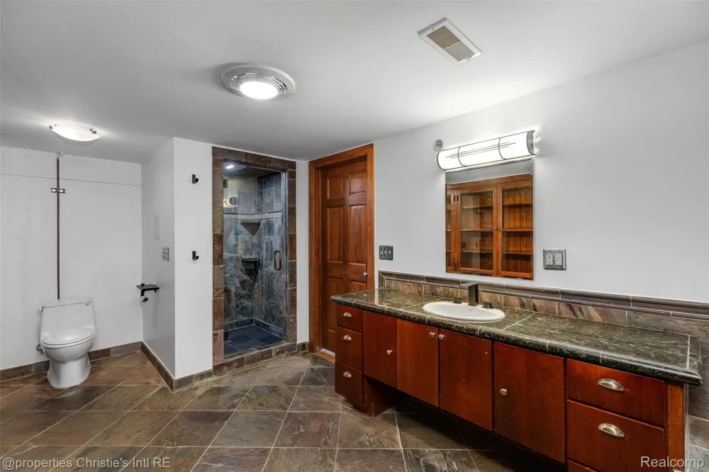 1395 Antietam Avenue #39 Detroit City, MI 48207