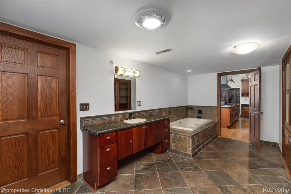 1395 Antietam Avenue #39 Detroit City, MI 48207
