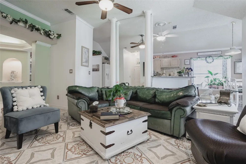 7115 Oaklawn Sachse, TX 75048