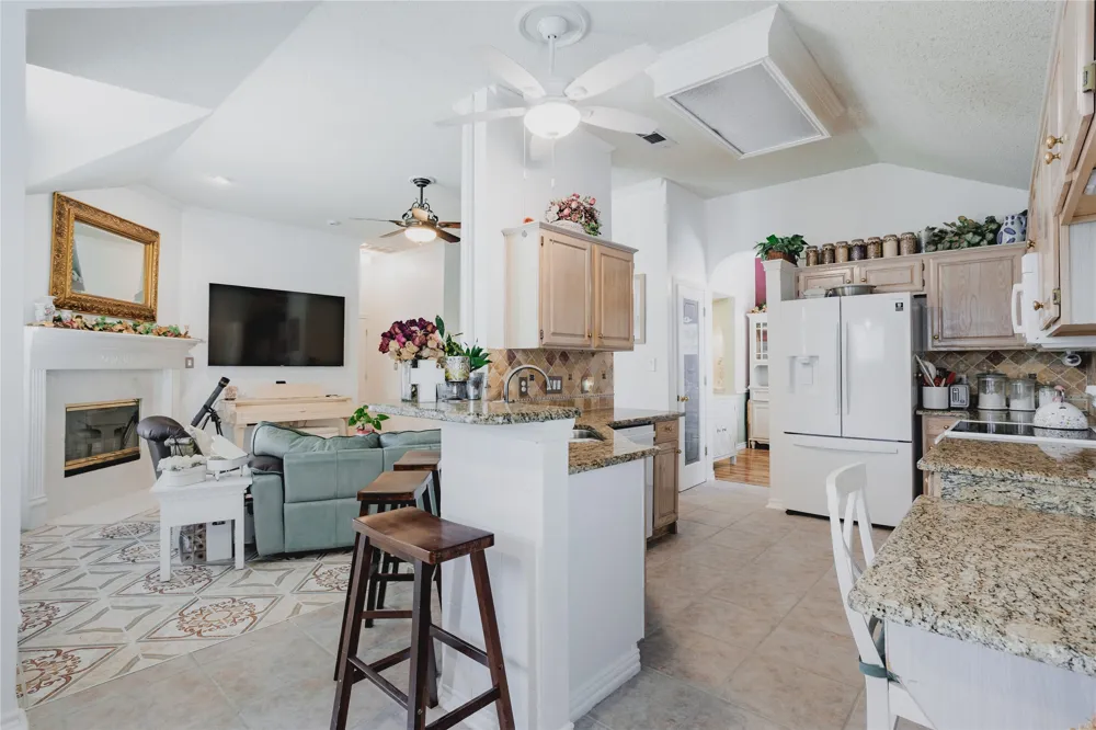7115 Oaklawn Sachse, TX 75048