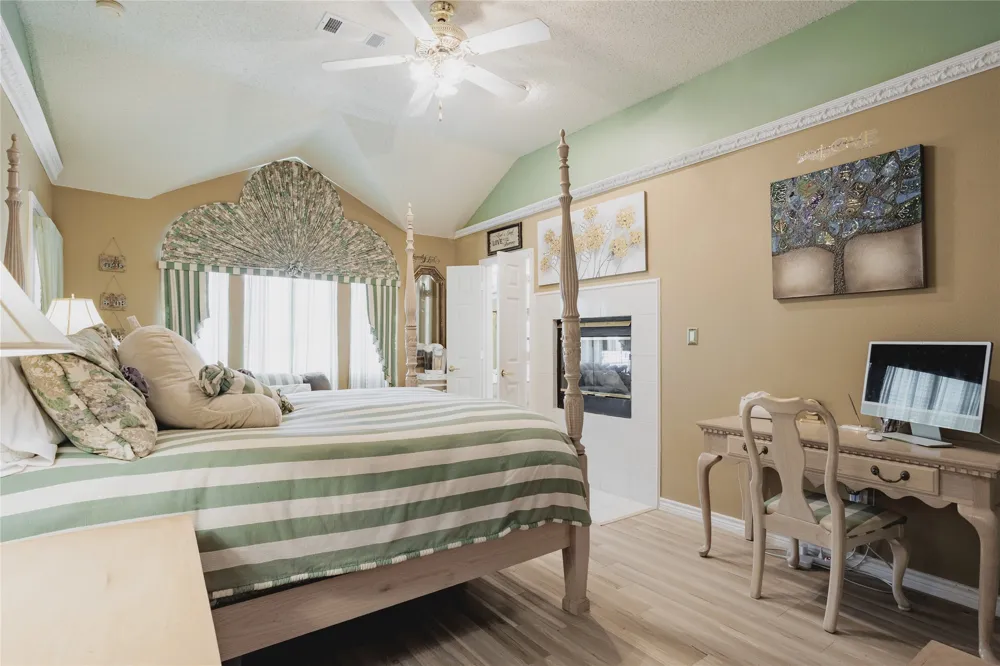 7115 Oaklawn Sachse, TX 75048
