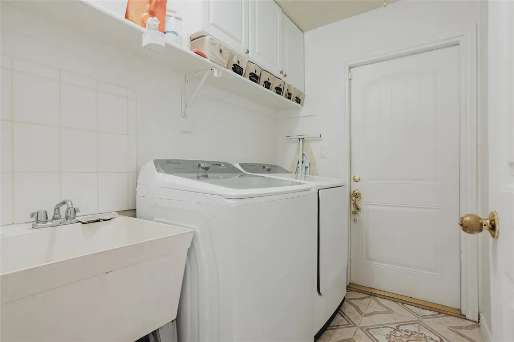 7115 Oaklawn Sachse, TX 75048
