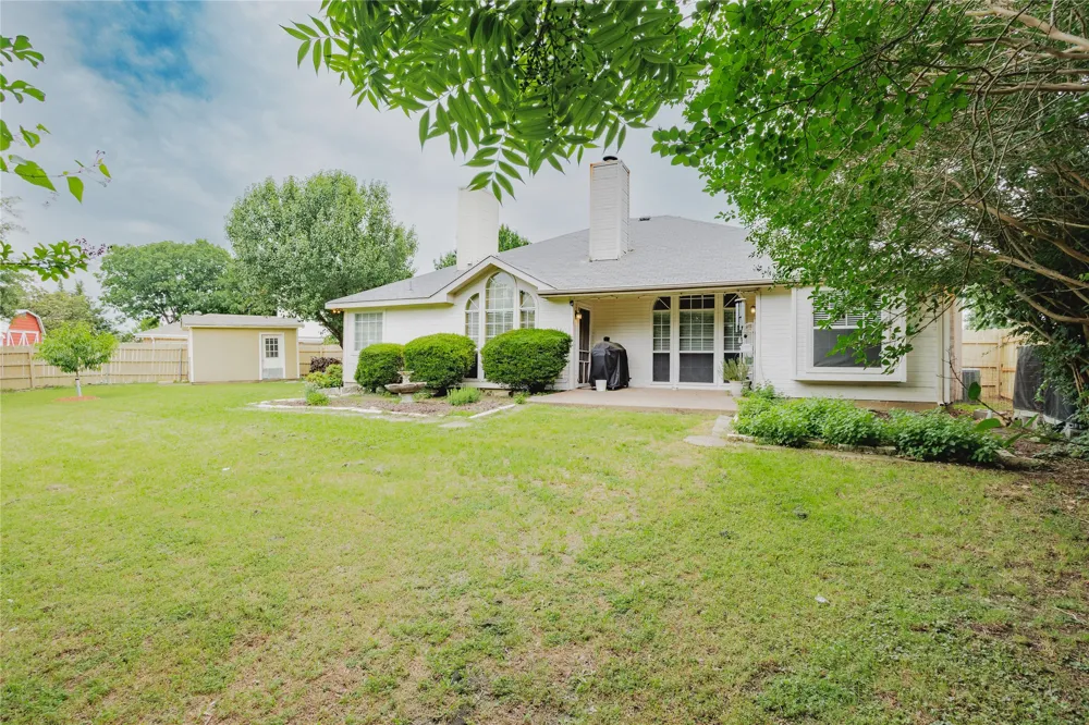 7115 Oaklawn Sachse, TX 75048