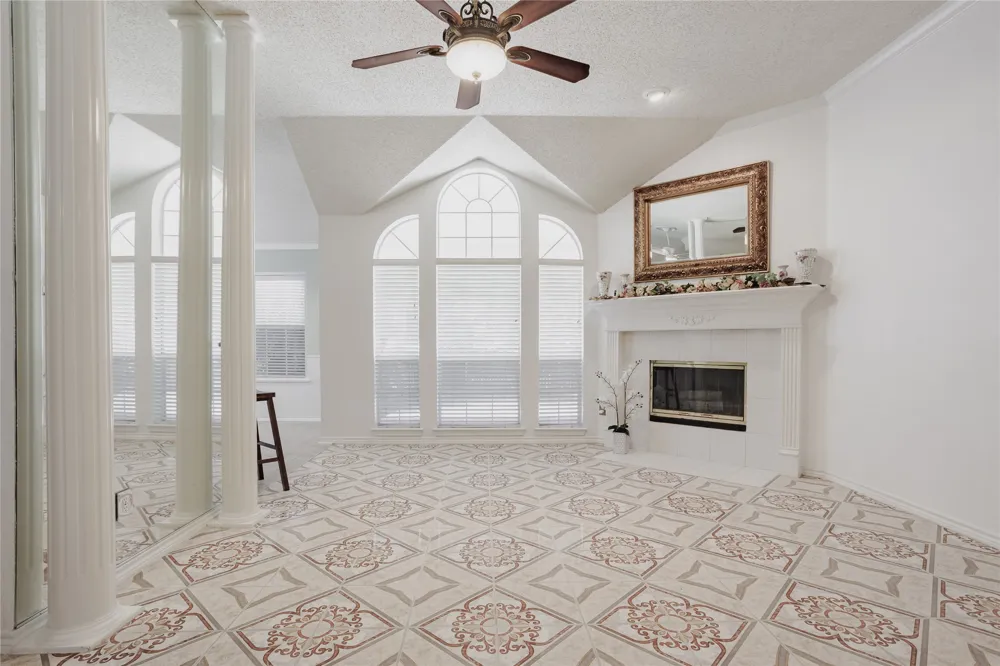 7115 Oaklawn Sachse, TX 75048