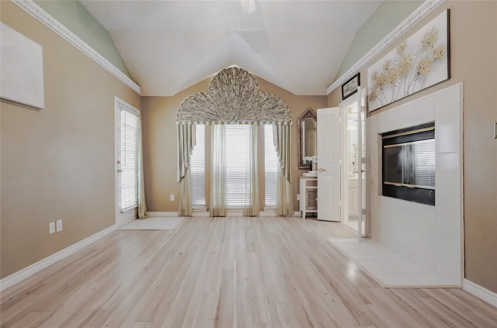 7115 Oaklawn Sachse, TX 75048
