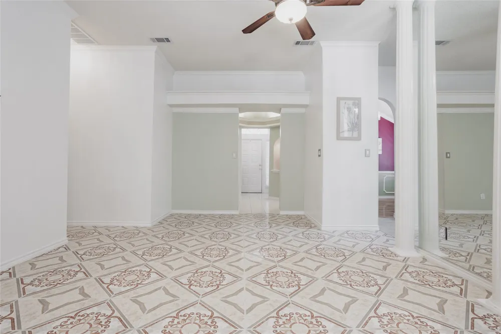 7115 Oaklawn Sachse, TX 75048