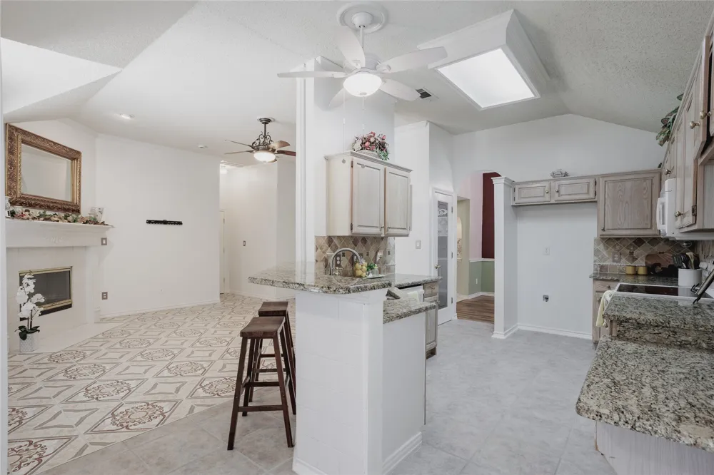 7115 Oaklawn Sachse, TX 75048