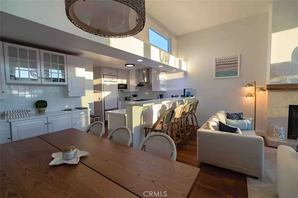 2202 W Oceanfront Newport Beach, CA 92663