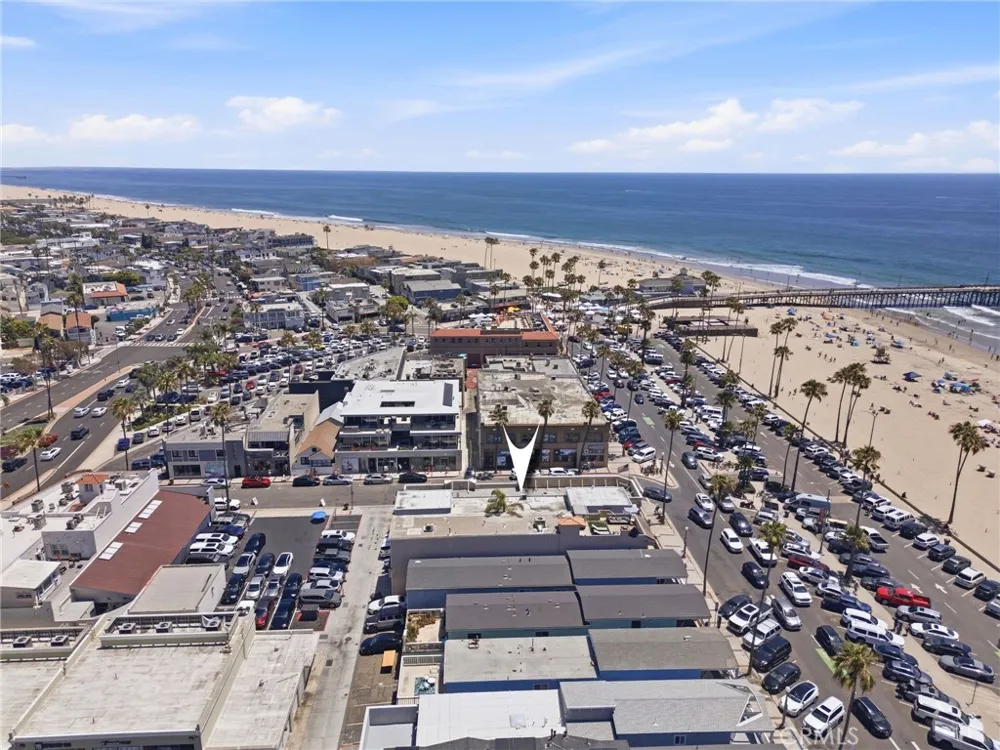 2202 W Oceanfront Newport Beach, CA 92663