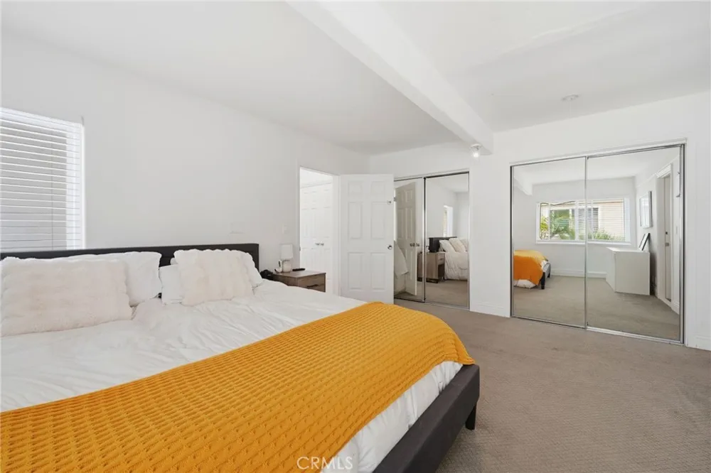 2202 W Oceanfront Newport Beach, CA 92663