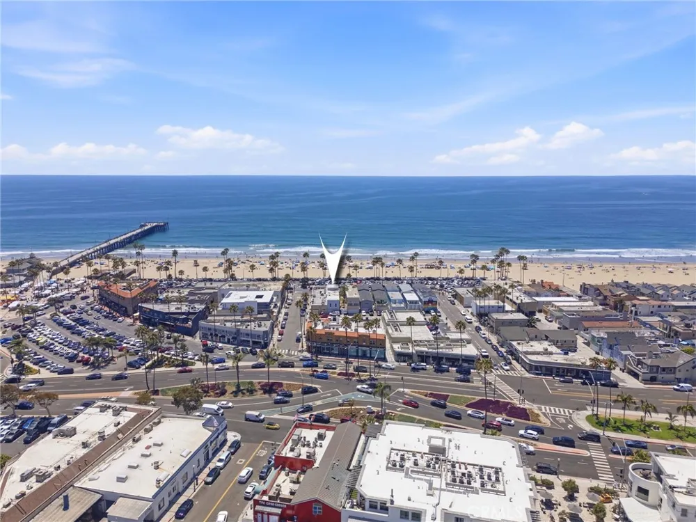 2202 W Oceanfront Newport Beach, CA 92663