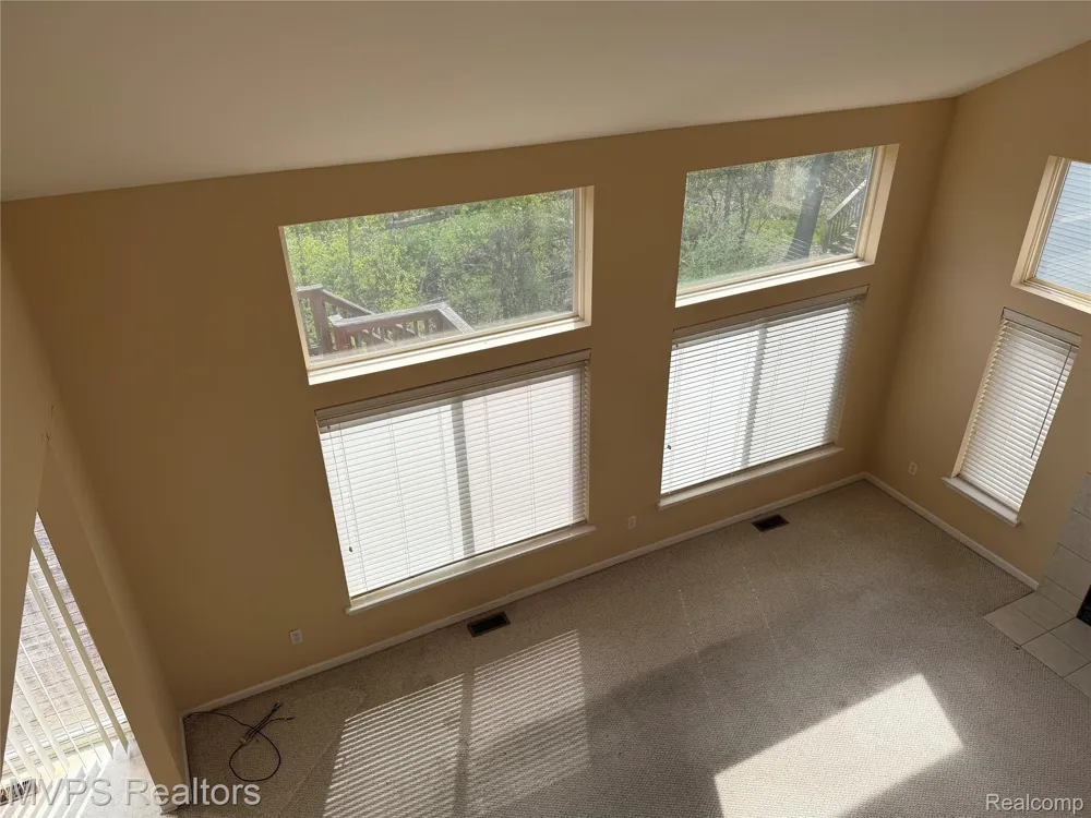 840 Andover Woods Drive Fenton City, MI 48430