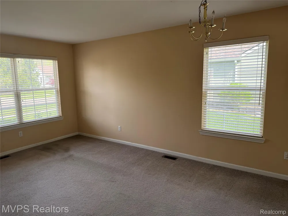 840 Andover Woods Drive Fenton City, MI 48430