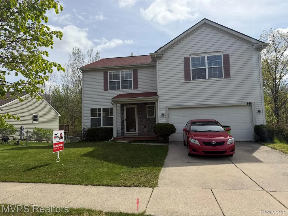 840 Andover Woods Drive Fenton City, MI 48430