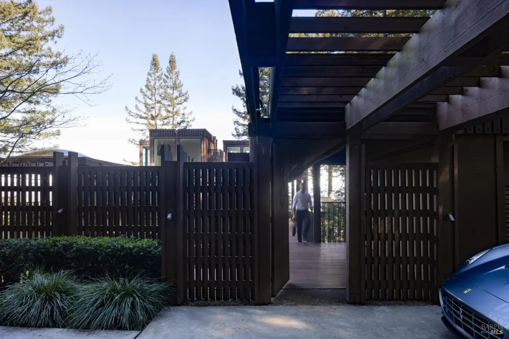 238 Summit Drive Corte Madera, CA 94925