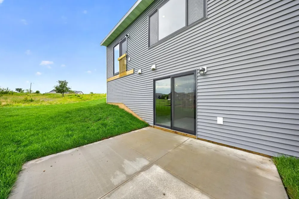 1693 Cherry Street E Mazeppa, MN 55956
