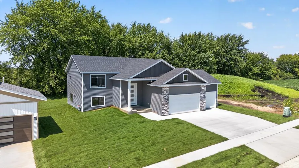 1150 Petersen Court NW Stewartville, MN 55976