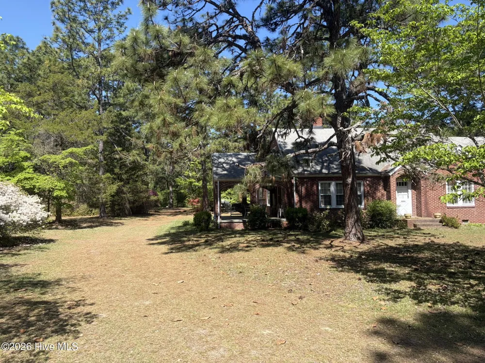 5324 Us 1 Highway Vass, NC 28394