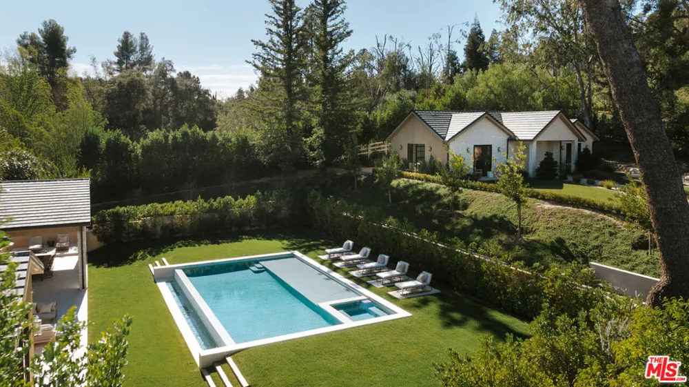 5287 Round Meadow Road Hidden Hills, CA 91302