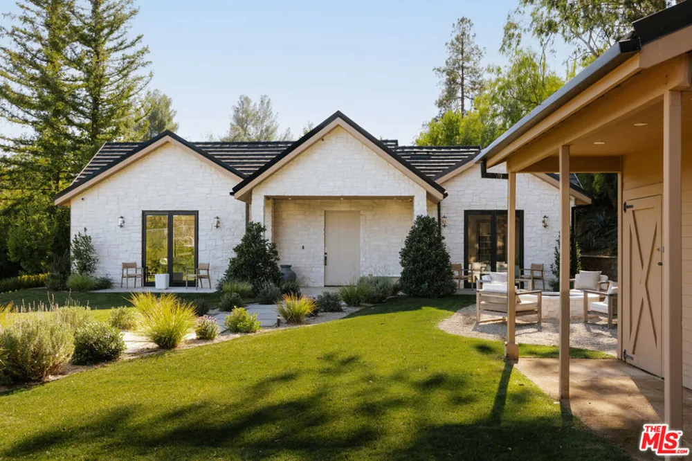 5287 Round Meadow Road Hidden Hills, CA 91302