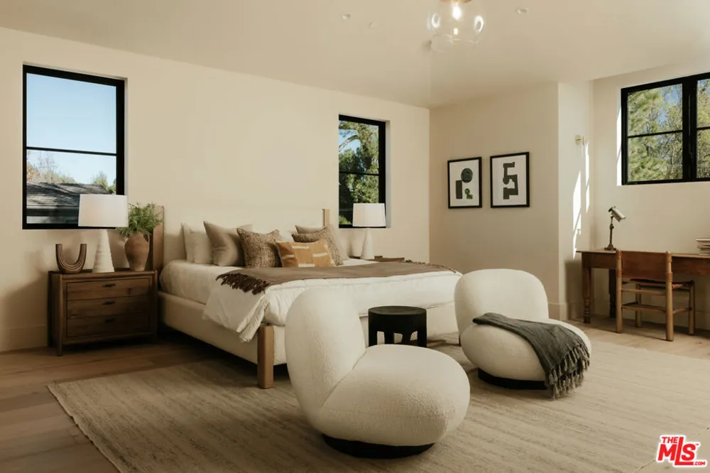 5287 Round Meadow Road Hidden Hills, CA 91302