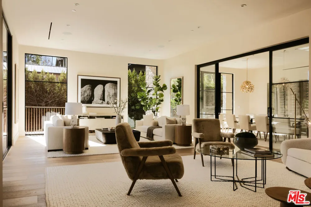 5287 Round Meadow Road Hidden Hills, CA 91302