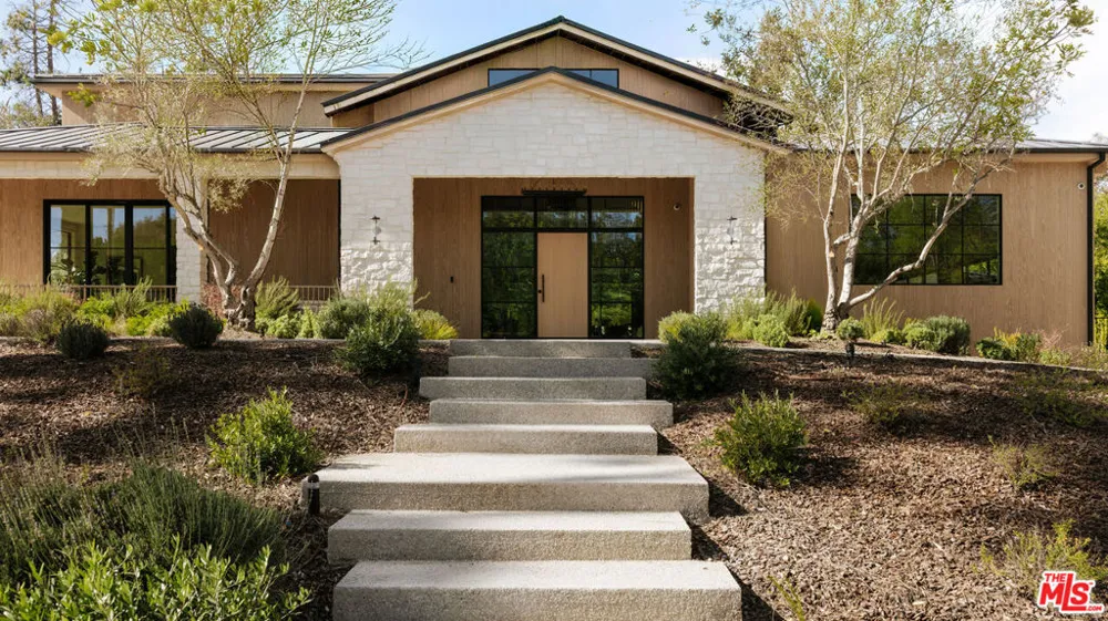 5287 Round Meadow Road Hidden Hills, CA 91302