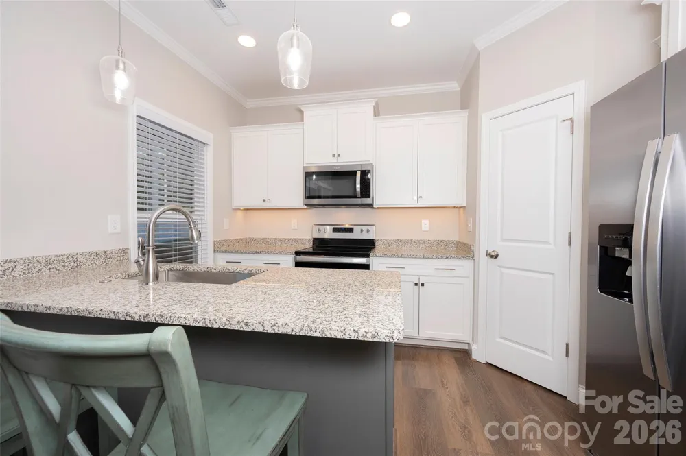 438 Fernwood Drive Yadkinville, NC 27055