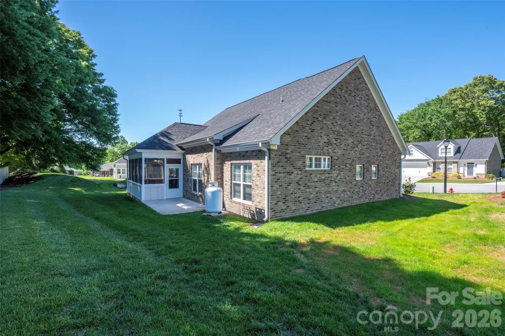 438 Fernwood Drive Yadkinville, NC 27055