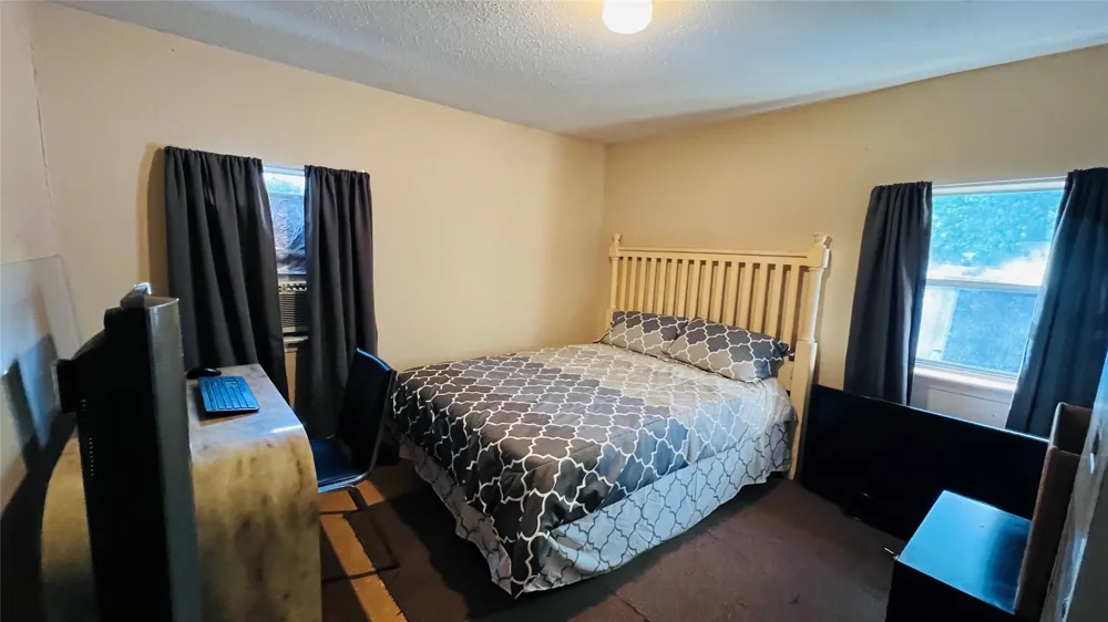 613 Hilltop Drive Tool, TX 75143