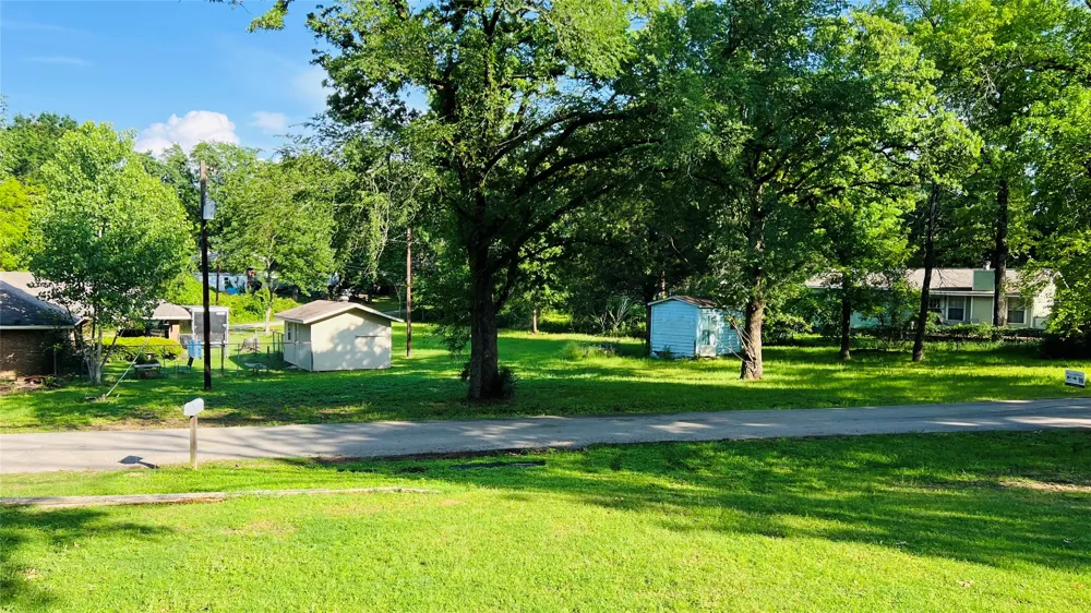 613 Hilltop Drive Tool, TX 75143