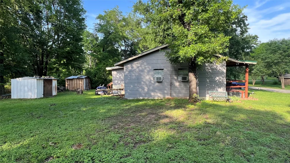 613 Hilltop Drive Tool, TX 75143