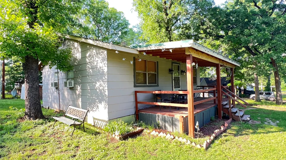613 Hilltop Drive Tool, TX 75143