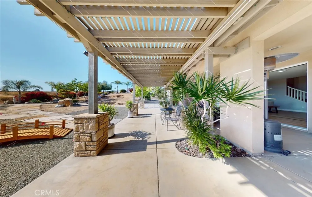 17465 Fairbreeze Riverside, CA 92504