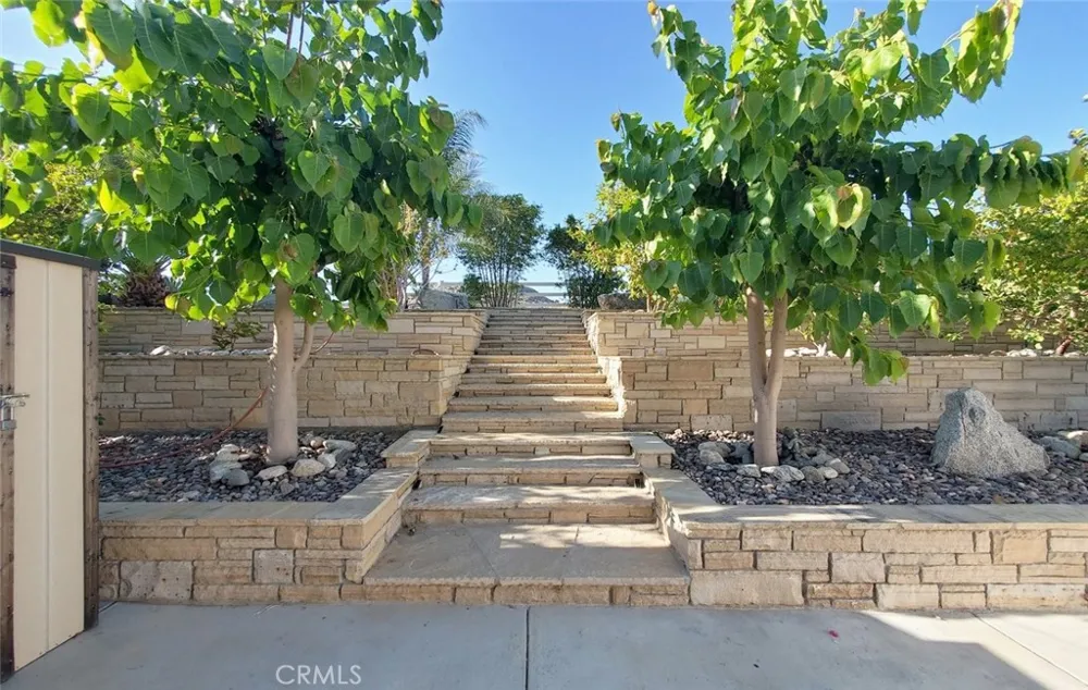 17465 Fairbreeze Riverside, CA 92504