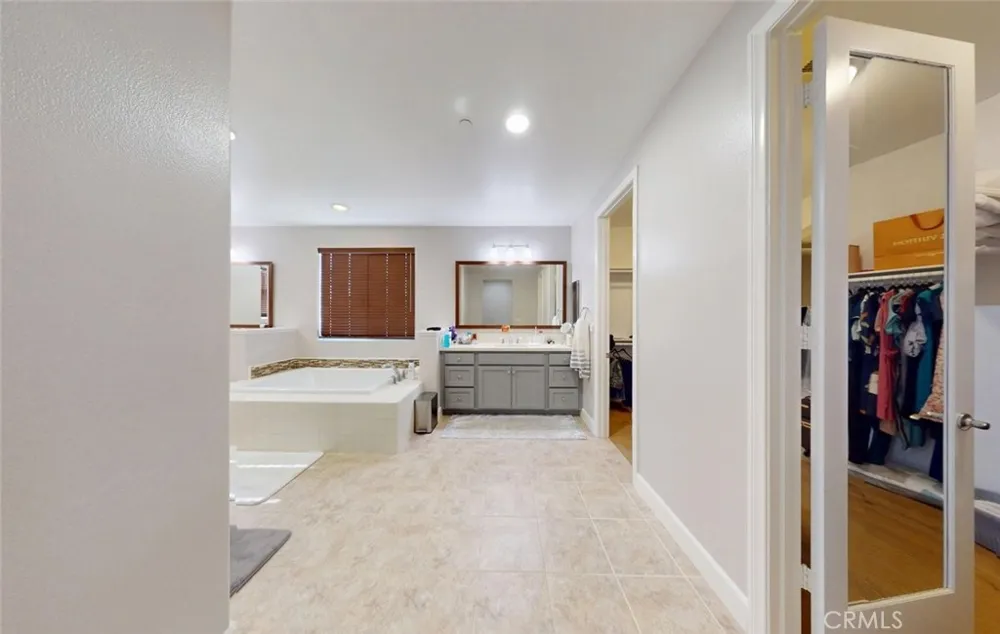 17465 Fairbreeze Riverside, CA 92504