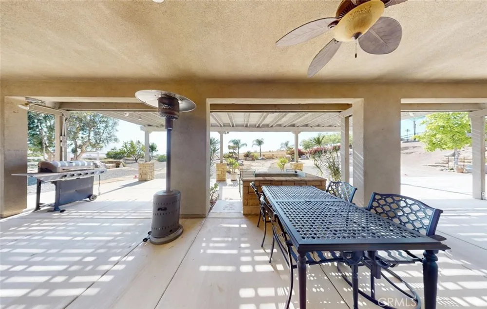 17465 Fairbreeze Riverside, CA 92504