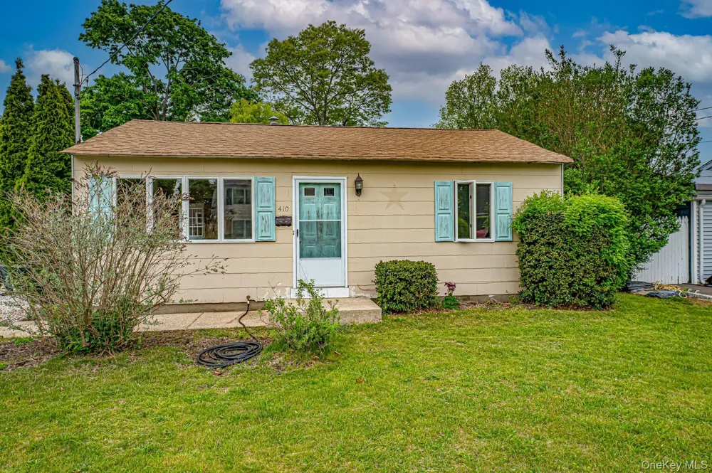 410 3rd Avenue East Northport, NY 11731