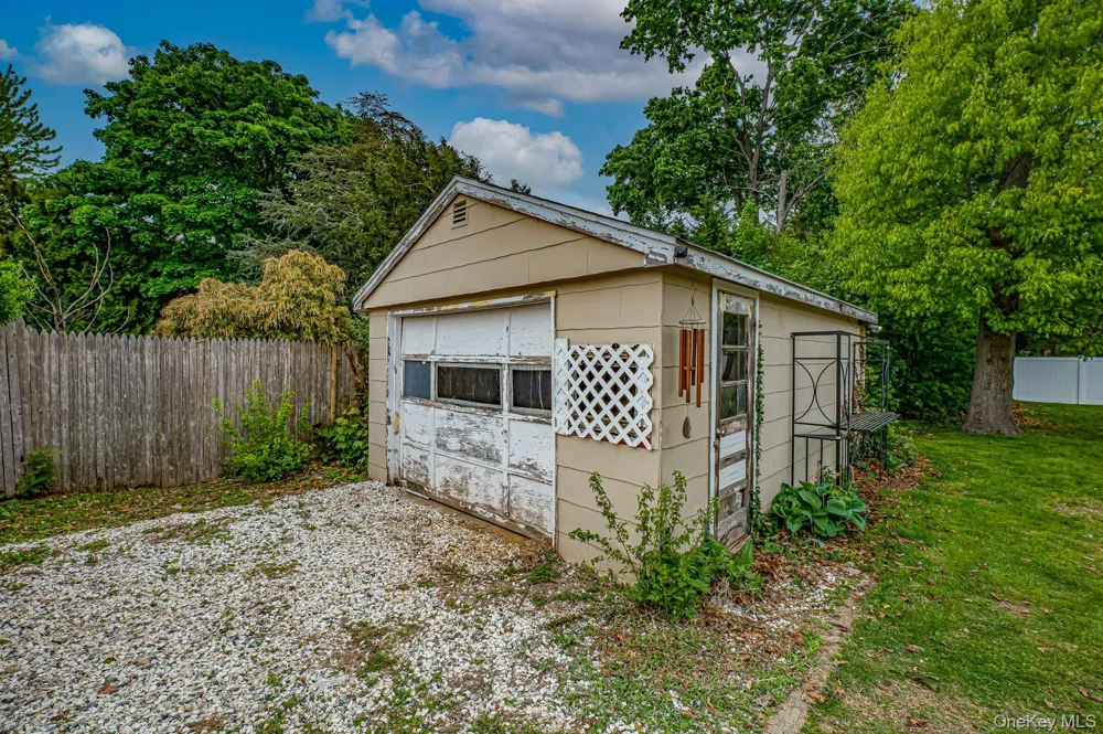 410 3rd Avenue East Northport, NY 11731