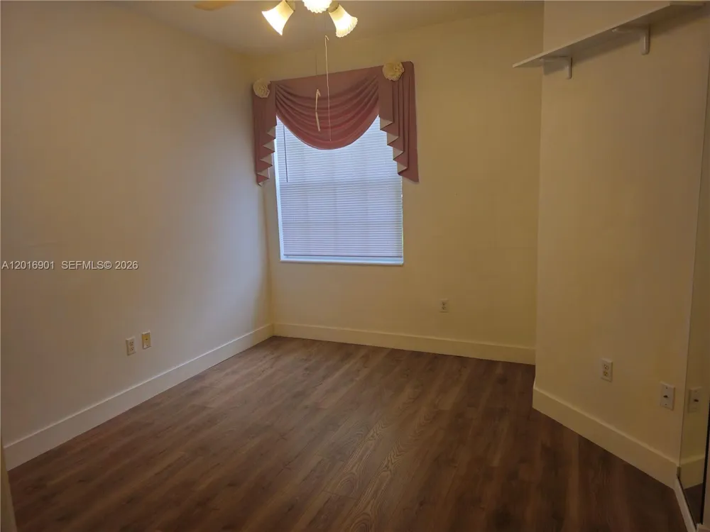 14715 Balgowan Rd #104-9 Miami Lakes, FL 33016