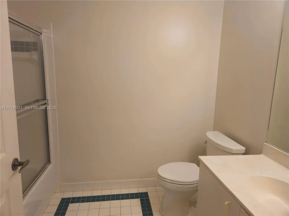 14715 Balgowan Rd #104-9 Miami Lakes, FL 33016